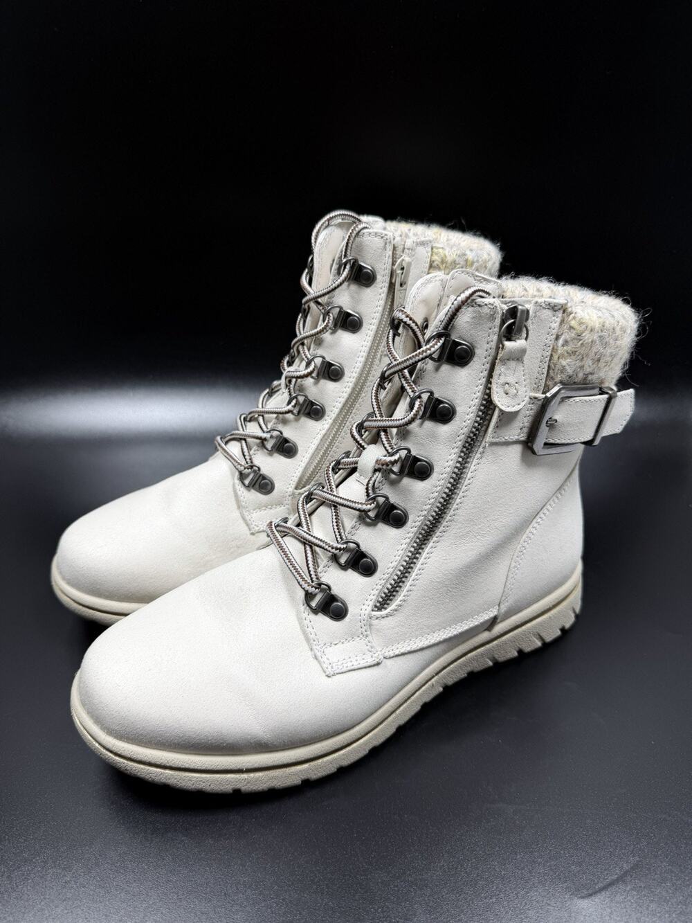 Cliffs by White Mountain Women’s Hearty Ankle Boots Winter White Size 9.5